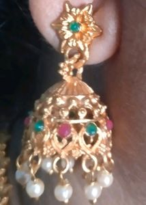 Gold Jewellery Design Set With Beautiful Jumkha