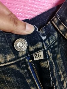 Y2K Stylish Embroidered Flare Jeans - size 26