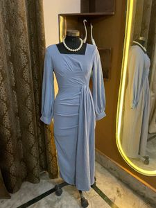 Elegant Blue Ruched Midi Dress