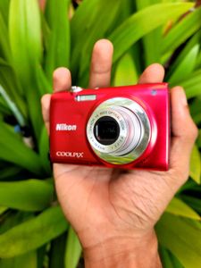 NIKON COOLPIX S2500 Digital Camera