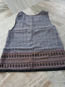 Stylish Sleeveless Printed Top