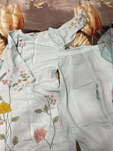 Beautiful Floral Print Kurta Set