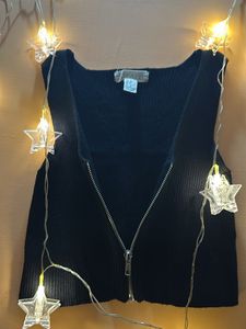 Forever New Woollen Good Condition Crop Top