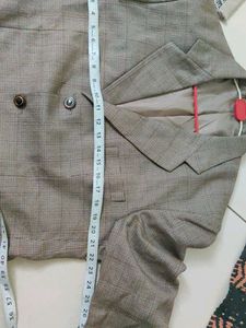 44" Checked Brown Blazer