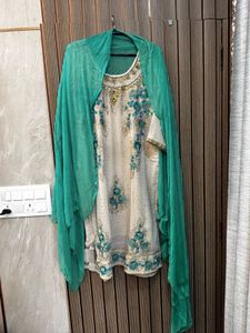 Elegant Embroidered Kurta set