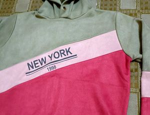 Crop New York Graphic Hoodie