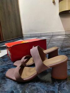 Vishudh Mauve Heeled Sandals