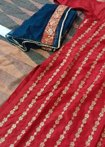 Beautiful Red &amp; Gold Kurta Set