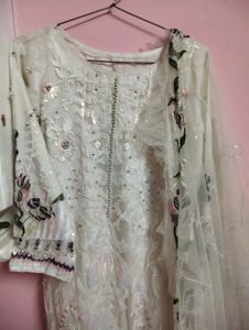 pakistani  Kurta Set with ruffled Dupatta