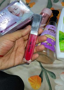 Swiss Beauty Gloss Me clear glos