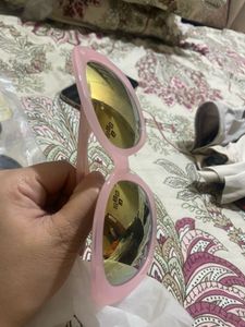 Chic Round Red Frame Sunglasses