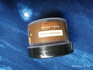 Plam Body Lovin Body Scrub