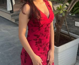 Chic Red Floral Halter Dress