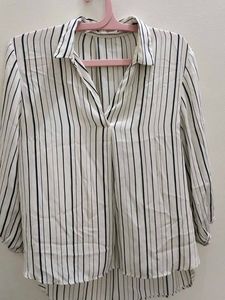 Chic Striped V-Neck Blouse