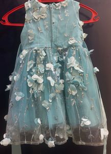 Girl's Turquoise Floral Party Dress size 4-5 years