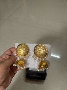 🆕 “ZAVERI PEARLS” Gold Tone Cut-work Jhumkas