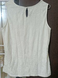 Elegant Lace Sleeveless Top