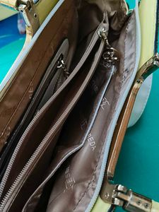 Elegant Handbag - ESBEDA
