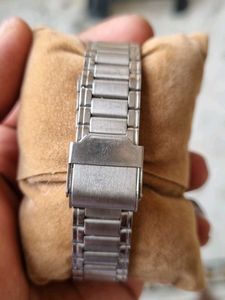 HMT Swarna Quartz Watch