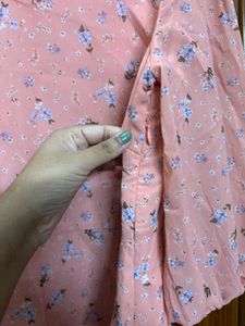 Chic Peach Floral Peplum Top
