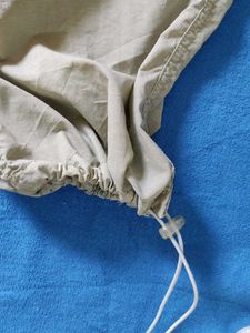 Beige Cargo Shorts(unisex)