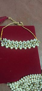 set with choker