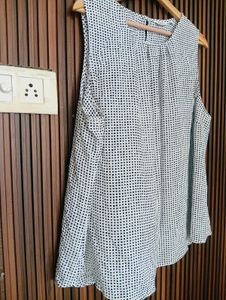 Chic Sleeveless Printed Top