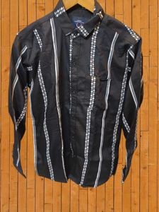 Men's Shirt size M