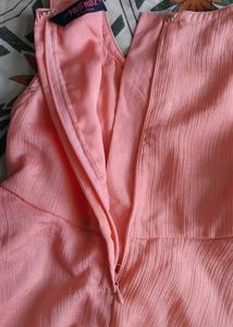 🆕️ Peach Kurta Set with Dupatta