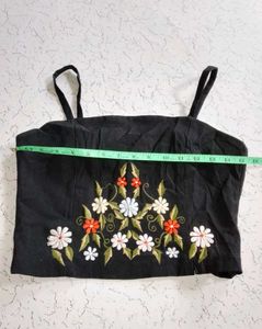 Embroidered Floral Crop Top