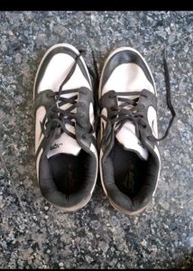 Men's White & Black Sneakers