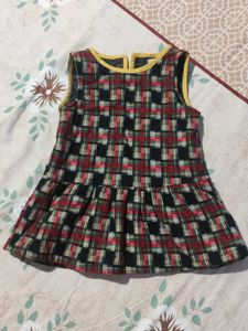 sleeveless dress