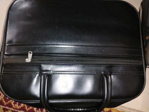 Toshiba Laptop Bag in pure leather