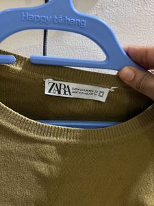 Zara Cropped Long Sleeve Top