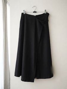 Chic Black Asymmetrical Skirt