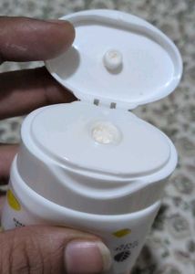 Mamaearth Vitamin C Daily Glow Face Cream