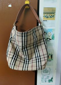 leather hand bag