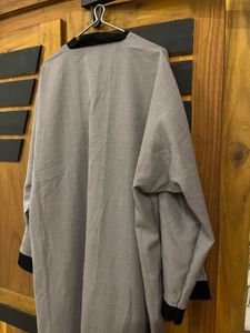 Elegant Grey &amp; Black Abaya