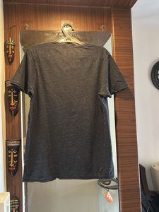 Forca V-Neck T-Shirt - Casual Style