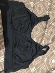Comfortable Black Sports Bra