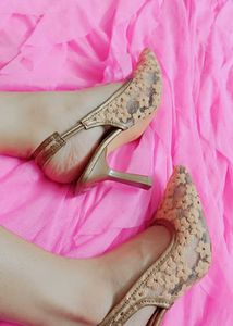 FLOWER EMBROIDED SLING BACK HEELS