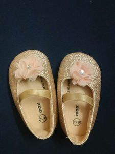 Sparkly Gold Flats⭐