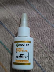 Garnier Bright Complete Booster Serum