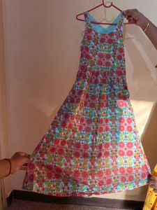 Beautiful Floral Print Maxi Dress size (S)SMALL