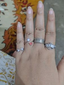 Finger rings