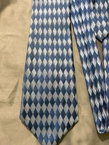 Men's Blue Diamond Pattern Tie