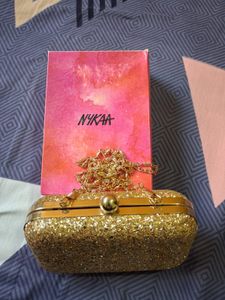 BRAND NEW NYKAA Sparkling Clutch