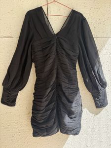 Chic Black Ruched Long Sleeve Dress