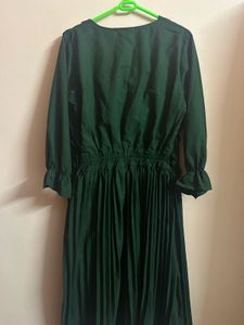 Elegant Green Midi Dress