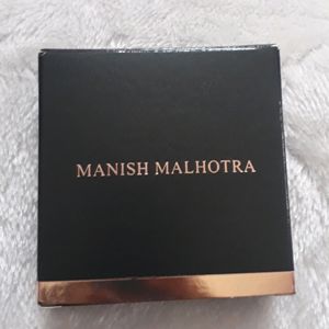 Myglamm manish Malhotra Compact Neutral Champagne